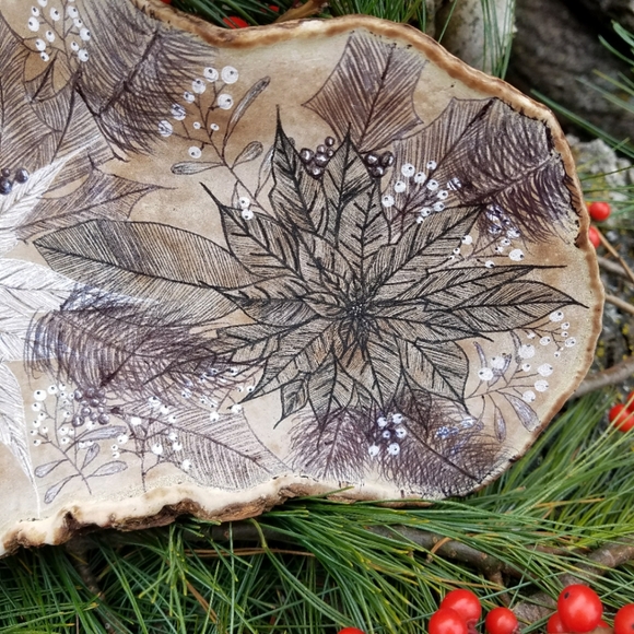 Poinsettia Bouquet - Hand Drawn On Bracket Fungus - Picture 3 of 5